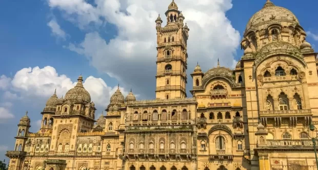 taxi service in Vadodara